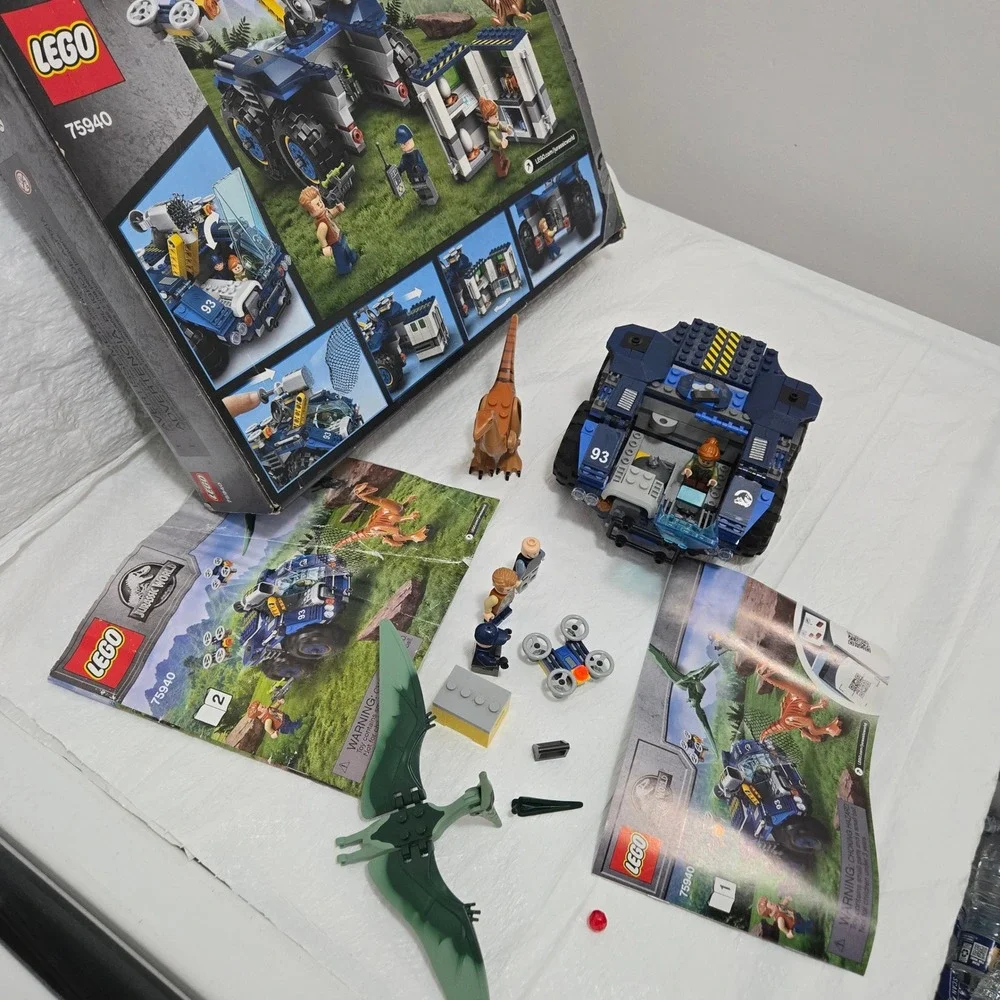 LEGO Jurassic World Gallimimus and Pteranodon Breakout 75940 Incomplete Set